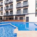 Costa Suite Beach, Pool And Parking
