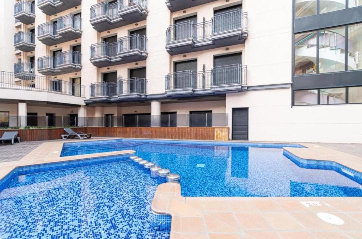 Costa Beach, Pool And Parking Lloret de Mar