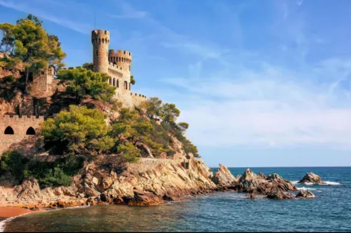 Apartment Costa Beach, Pool And Parking Lloret de Mar